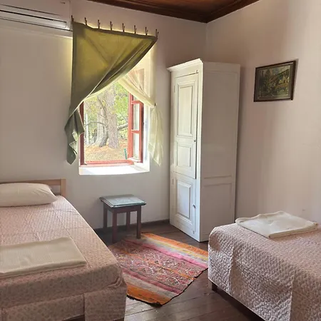 Hueseyin Meral Sevimli Koey Evi
